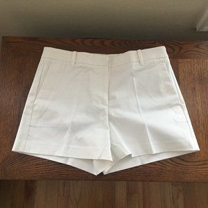 Ann Taylor City Short White Size 6
